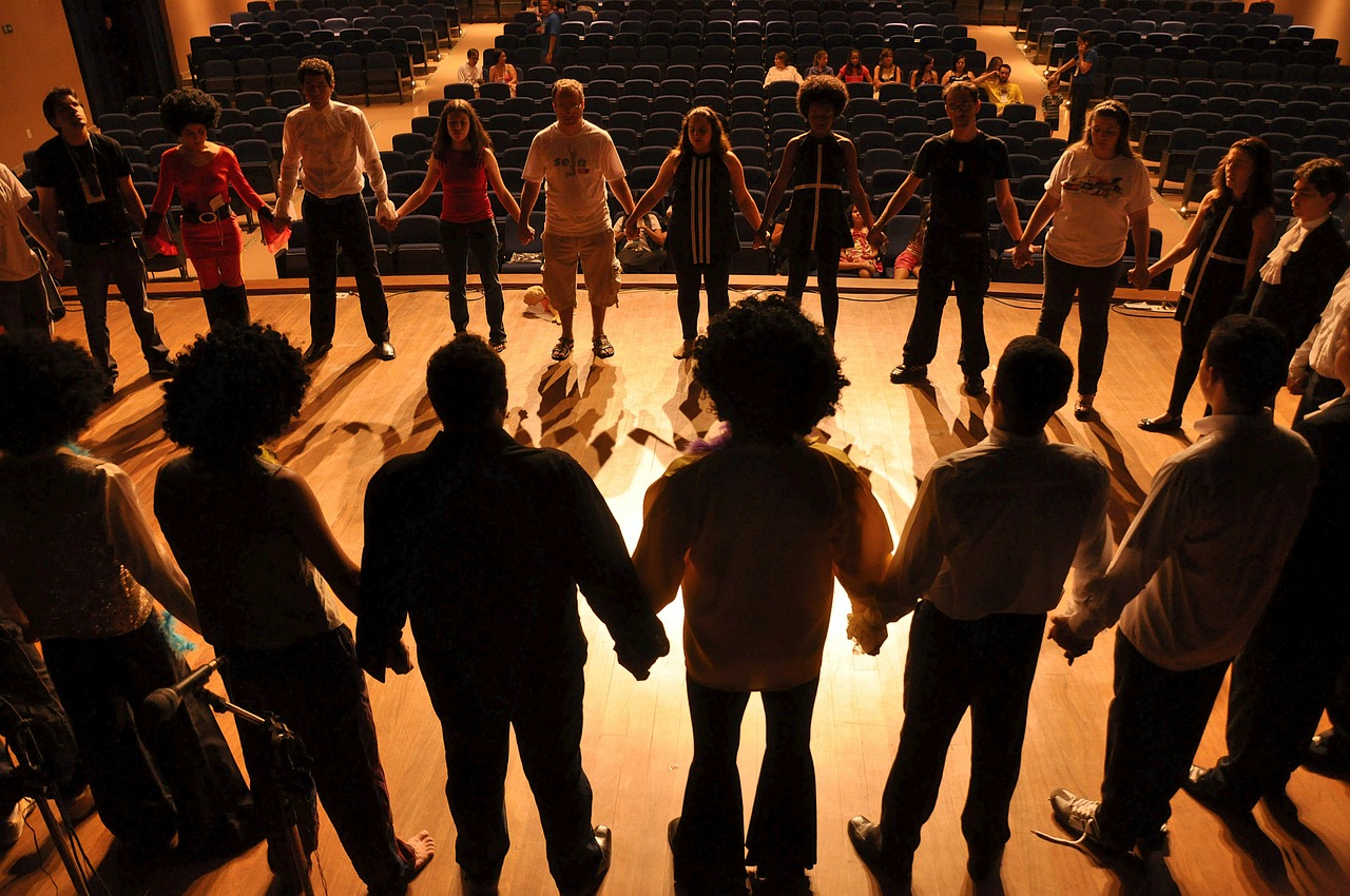 Benefits of joining your local community theatre group Benefits of joining your local community theatre group
